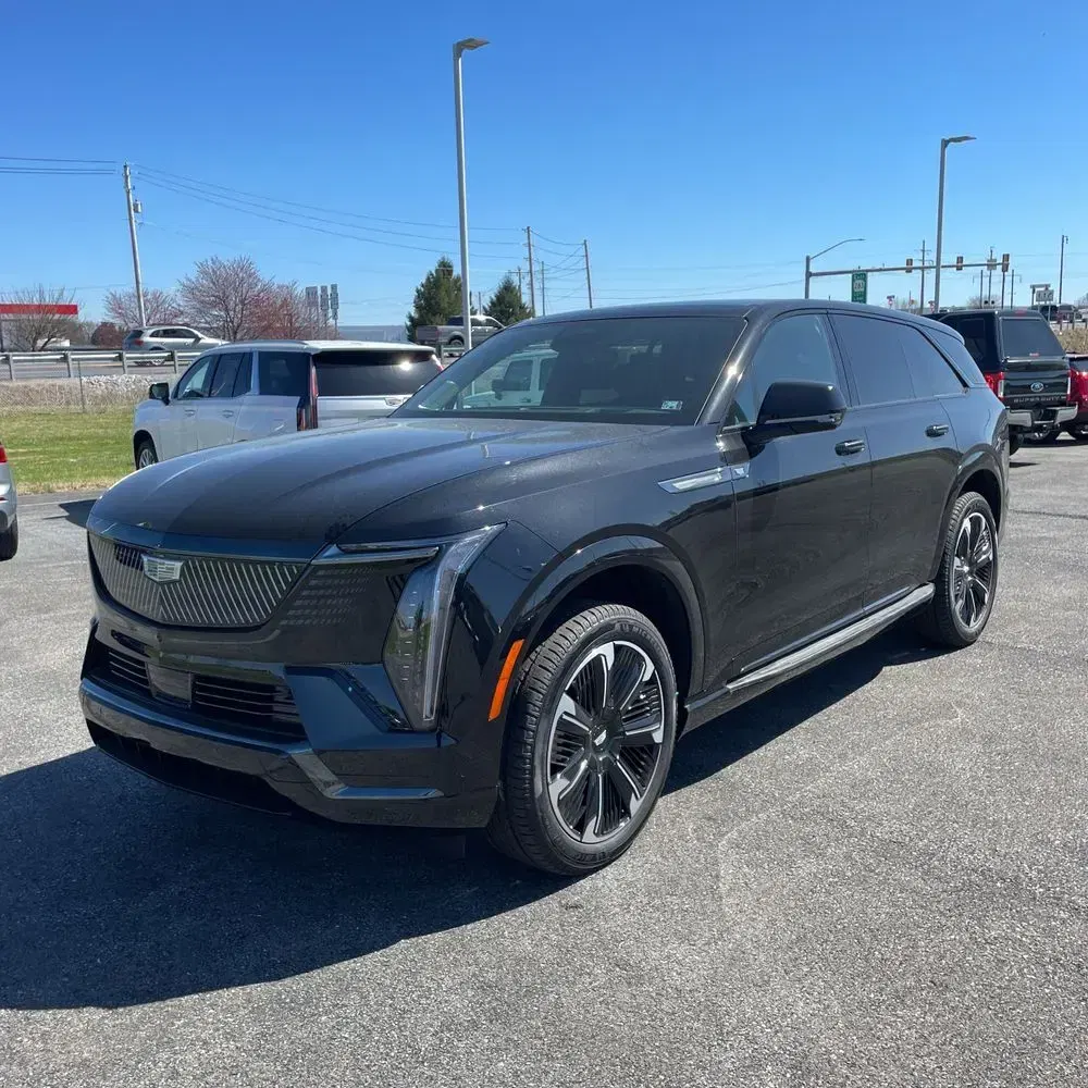 2025 Cadillac Escalade IQ Sport 2