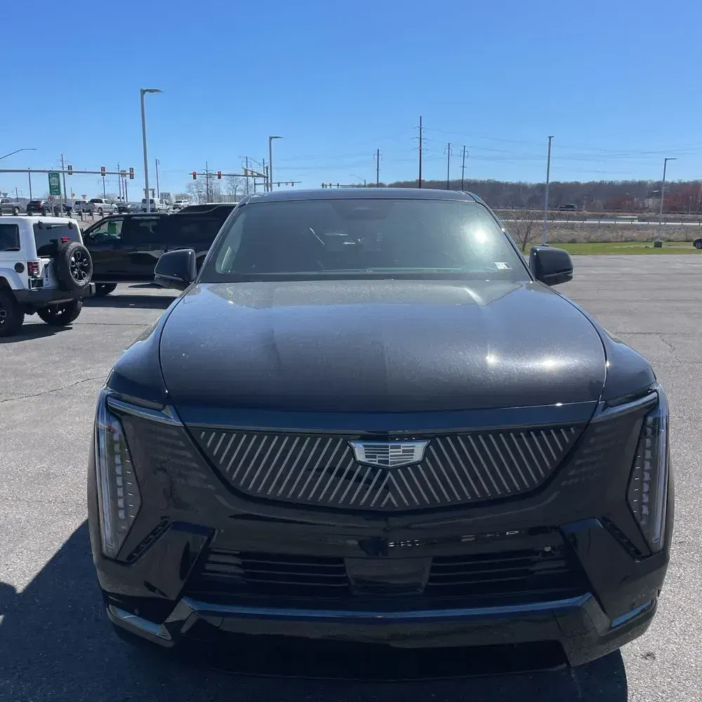 2025 Cadillac Escalade IQ Sport 2