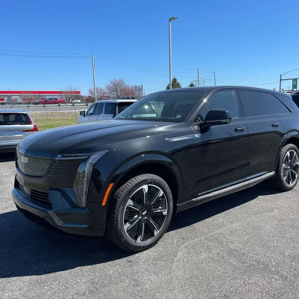 2025 Cadillac Escalade IQ Sport 2