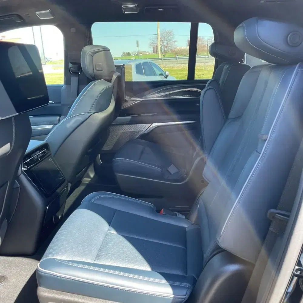 2025 Cadillac Escalade IQ Sport 2