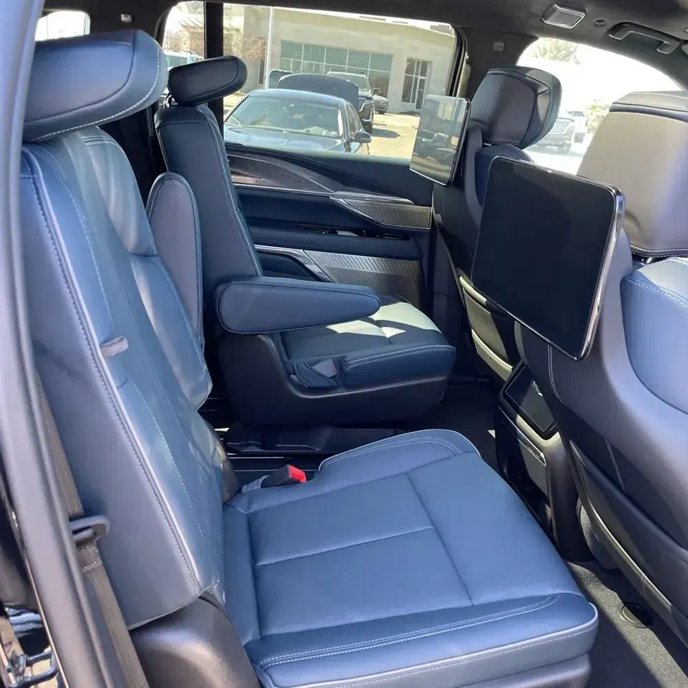 2025 Cadillac Escalade IQ Sport 2