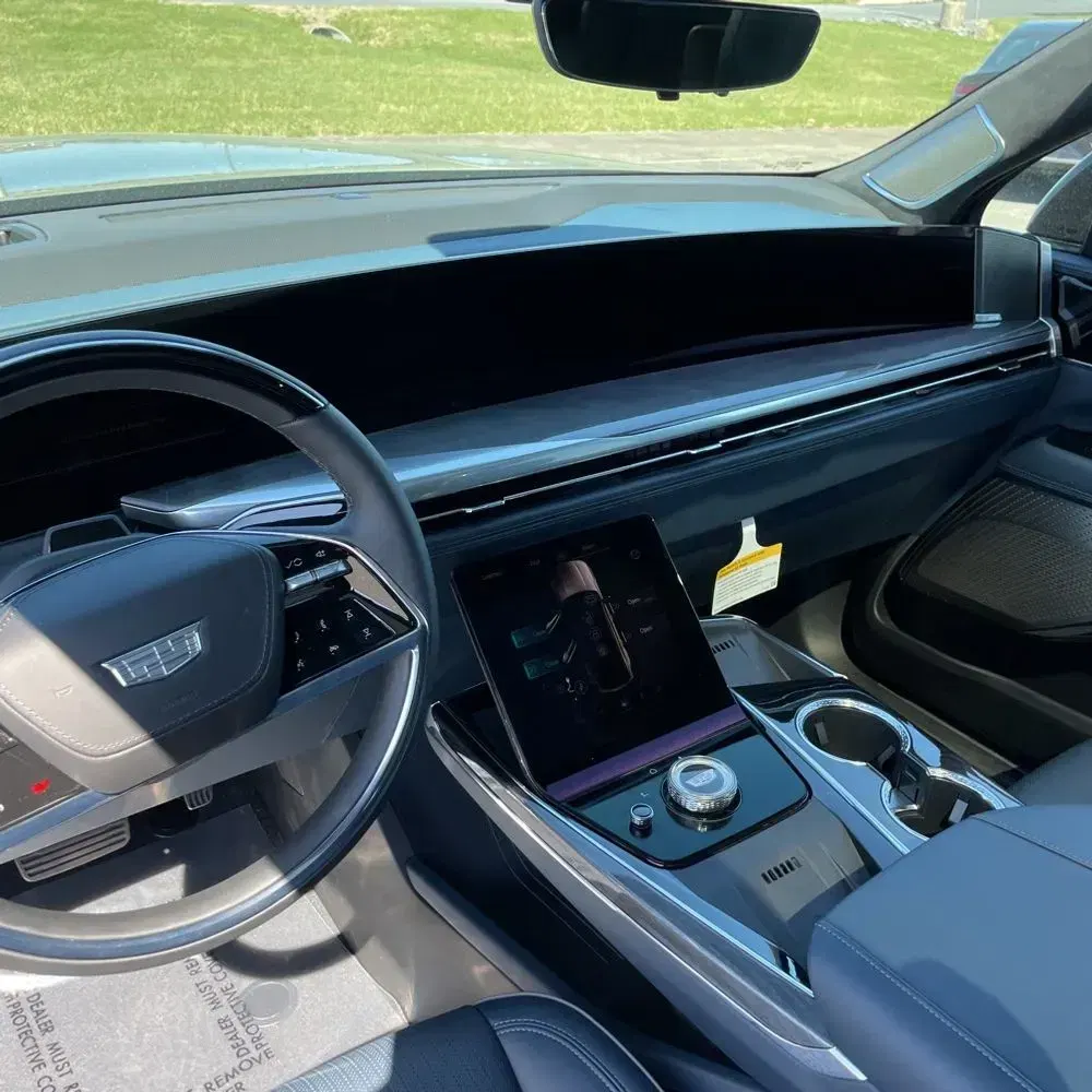 2025 Cadillac Escalade IQ Sport 2