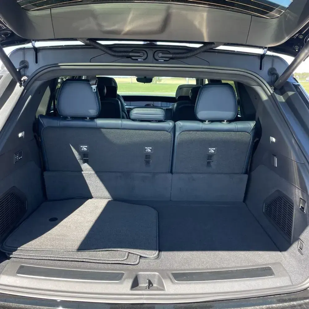 2025 Cadillac Escalade IQ Sport 2