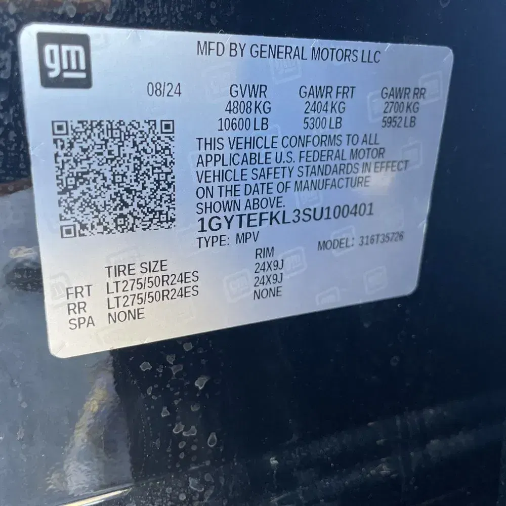 2025 Cadillac Escalade IQ Sport 2
