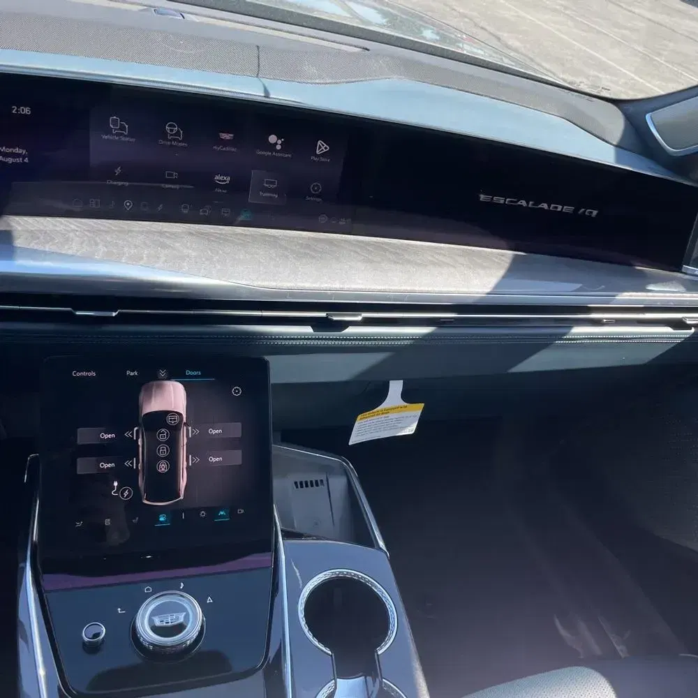 2025 Cadillac Escalade IQ Sport 2