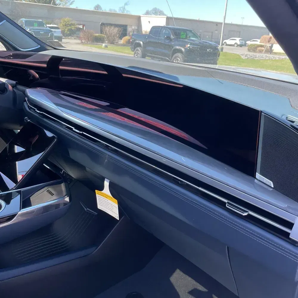 2025 Cadillac Escalade IQ Sport 2
