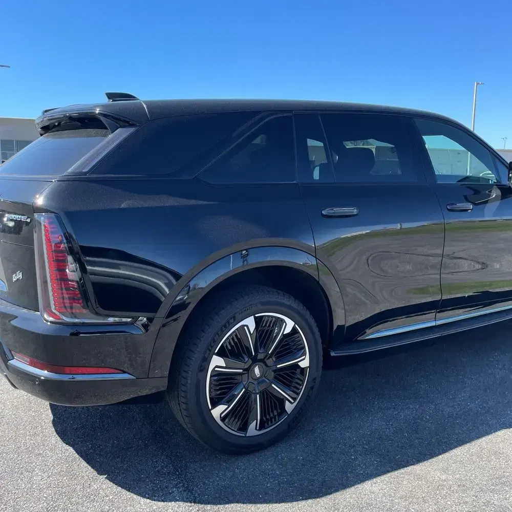 2025 Cadillac Escalade IQ Sport 2