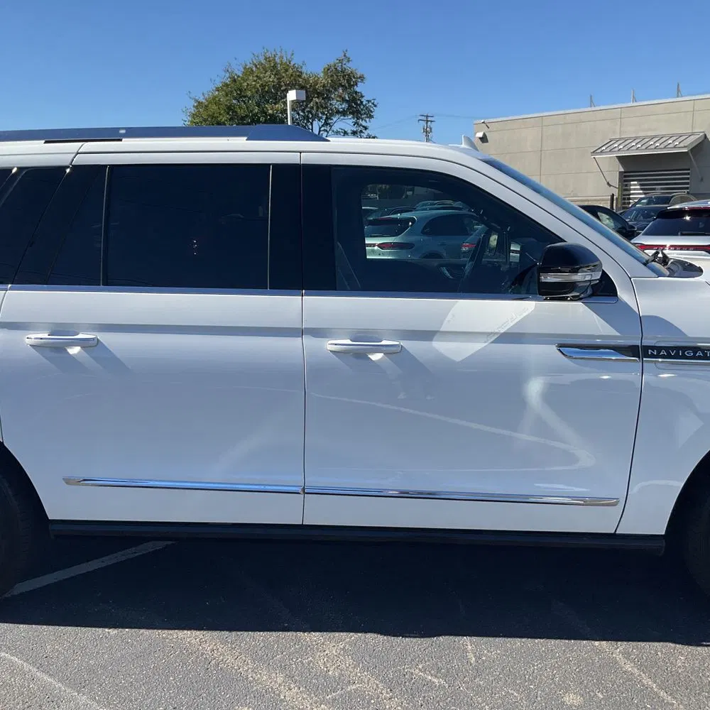 2023 Lincoln Navigator L Reserve
