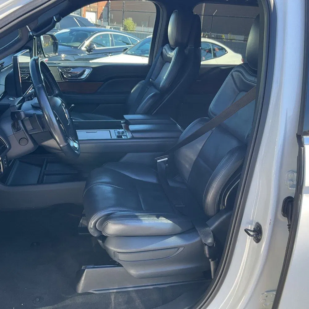 2023 Lincoln Navigator L Reserve