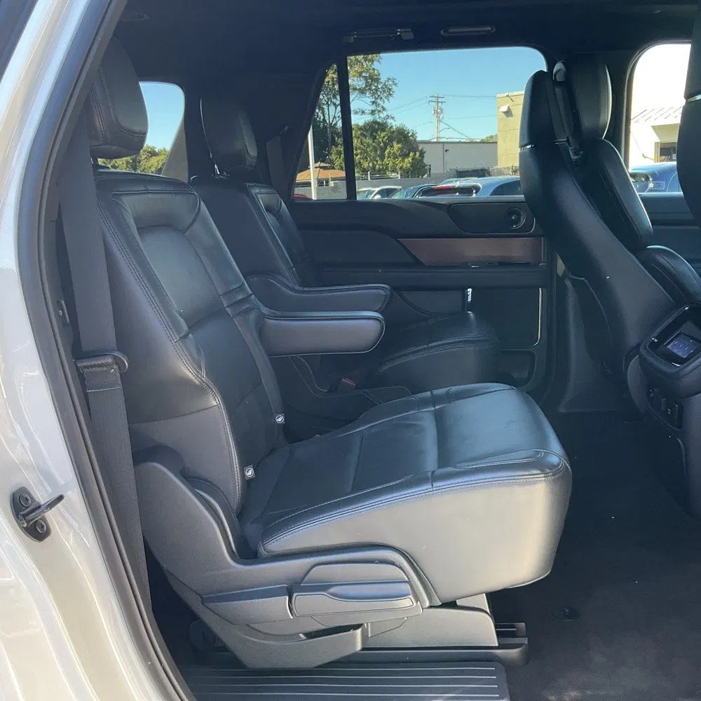 2023 Lincoln Navigator L Reserve