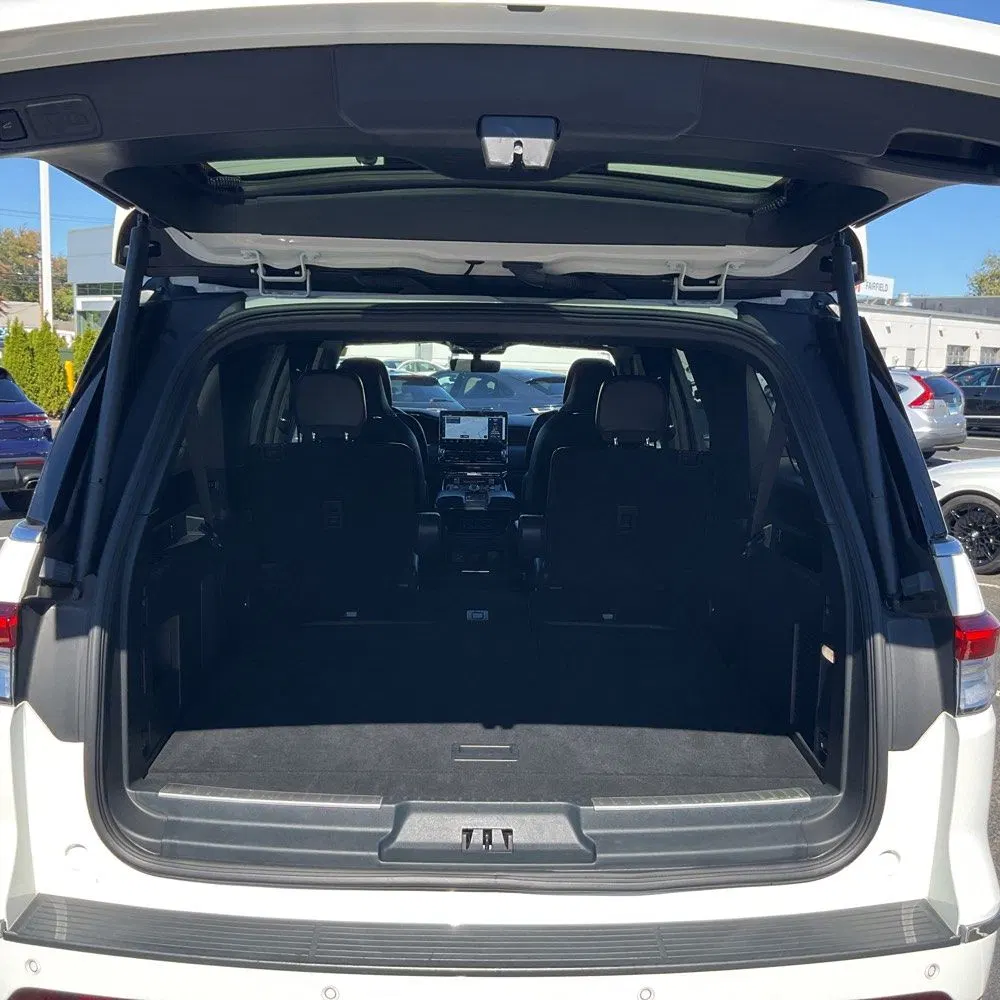 2023 Lincoln Navigator L Reserve