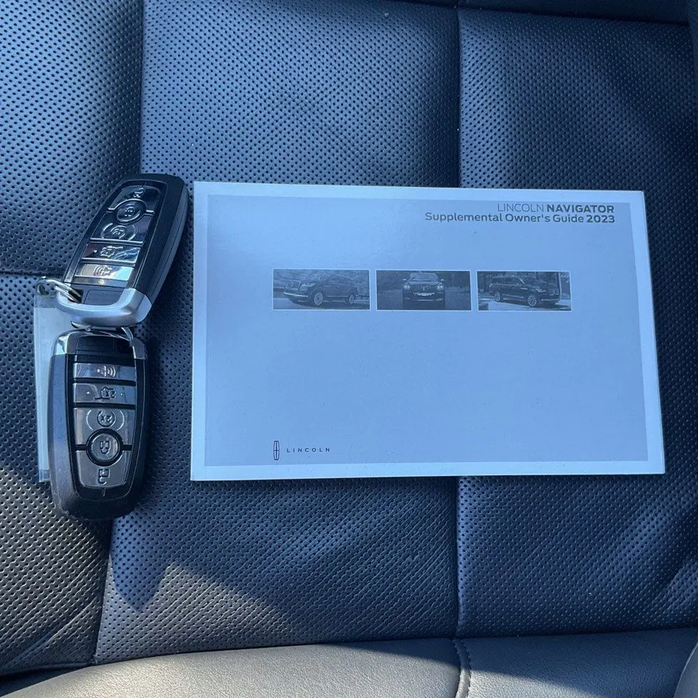 2023 Lincoln Navigator L Reserve