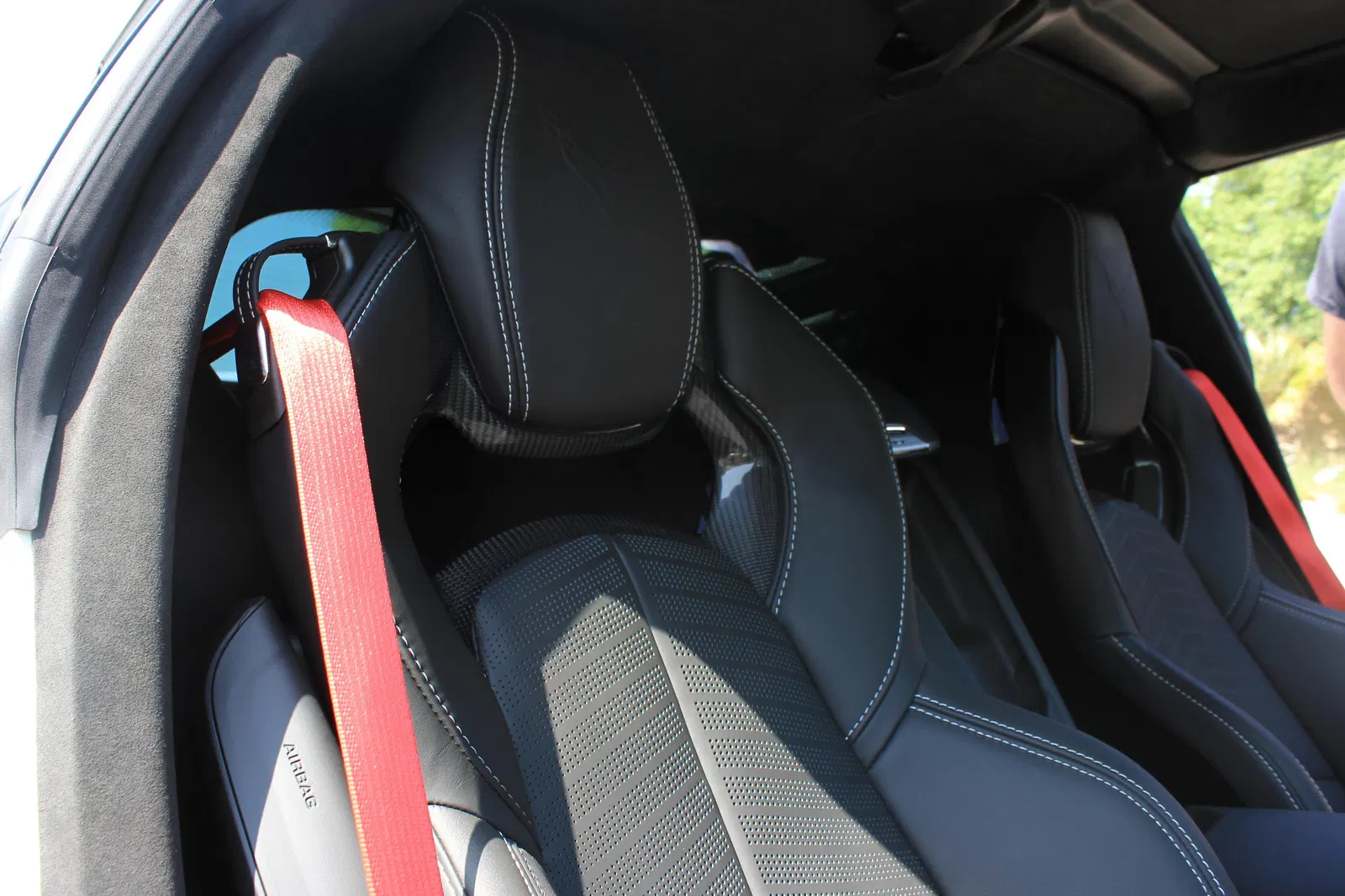 2023 Chevrolet Corvette Z06 - 670-hp LT6 V8, Carbon Fiber Removable Roof Panel, Arctic White