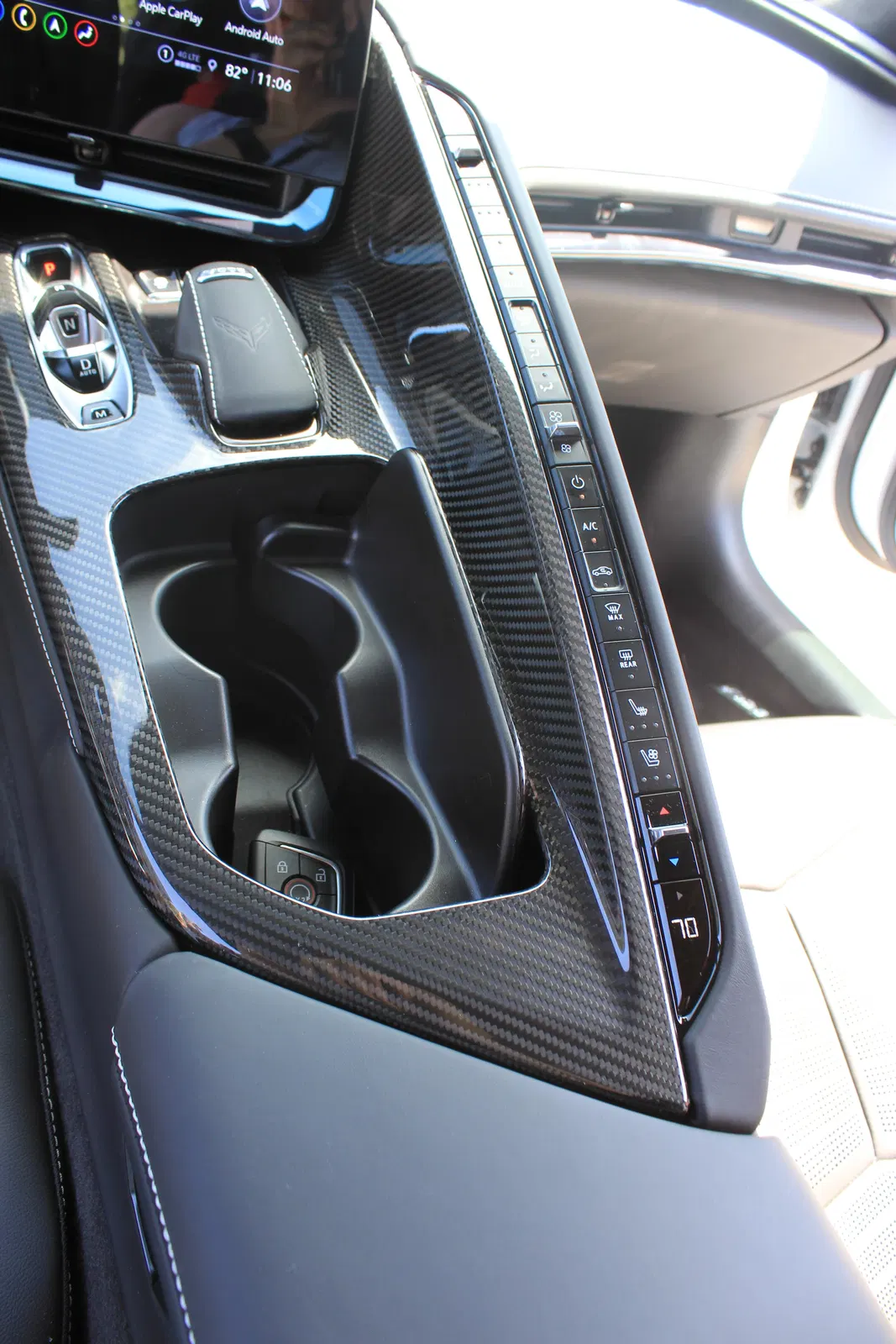 2023 Chevrolet Corvette Z06 - 670-hp LT6 V8, Carbon Fiber Removable Roof Panel, Arctic White