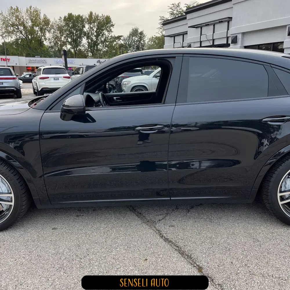 2021 Porsche Cayenne Turbo Coupe