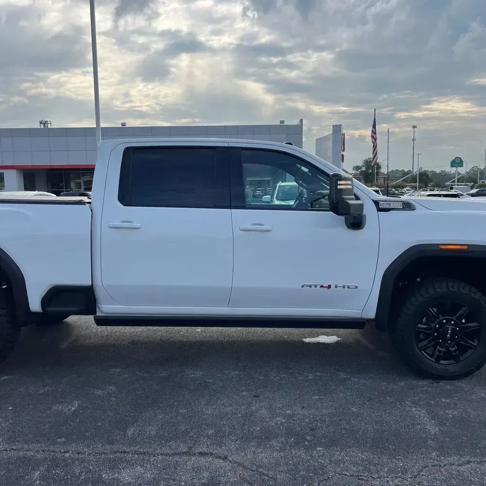 2025 GMC Sierra 2500HD AT4