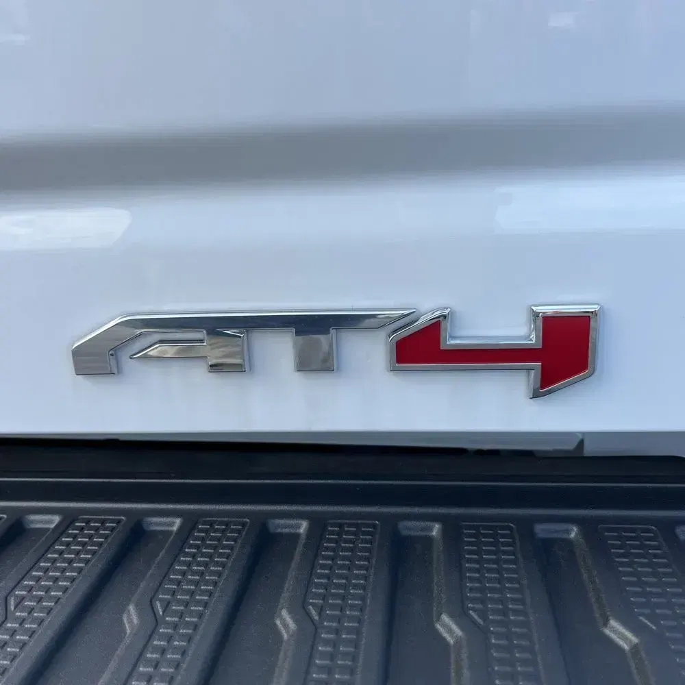 2025 GMC Sierra 2500HD AT4