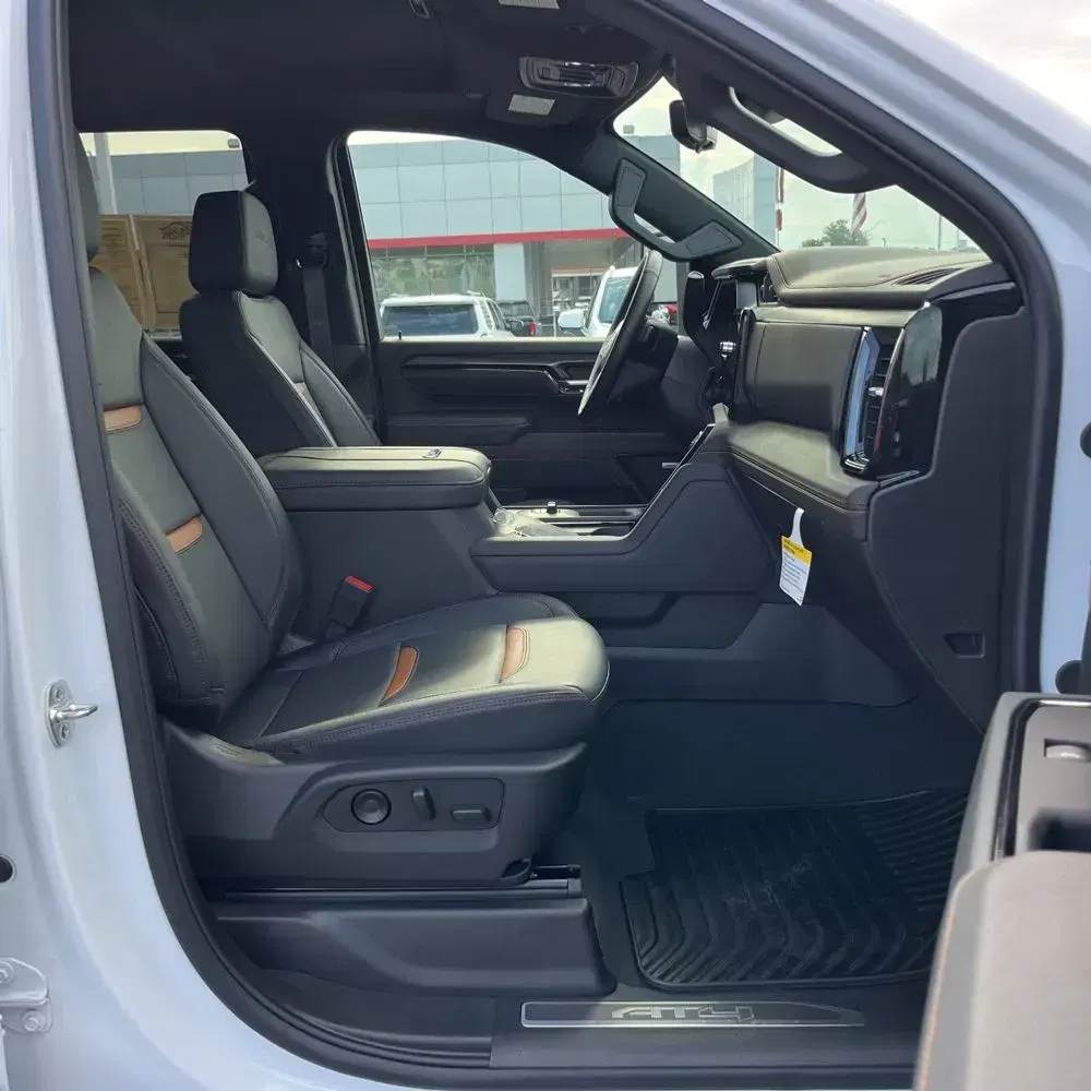 2025 GMC Sierra 2500HD AT4