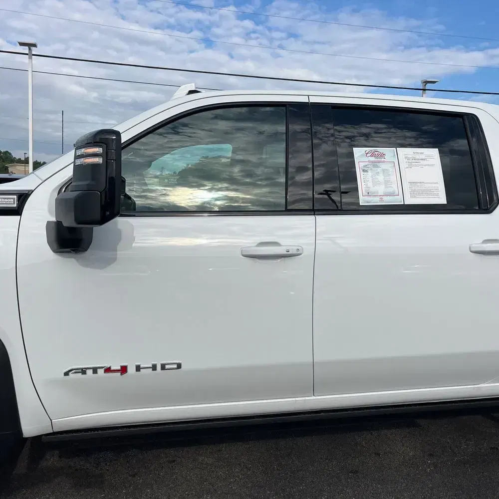 2025 GMC Sierra 2500HD AT4