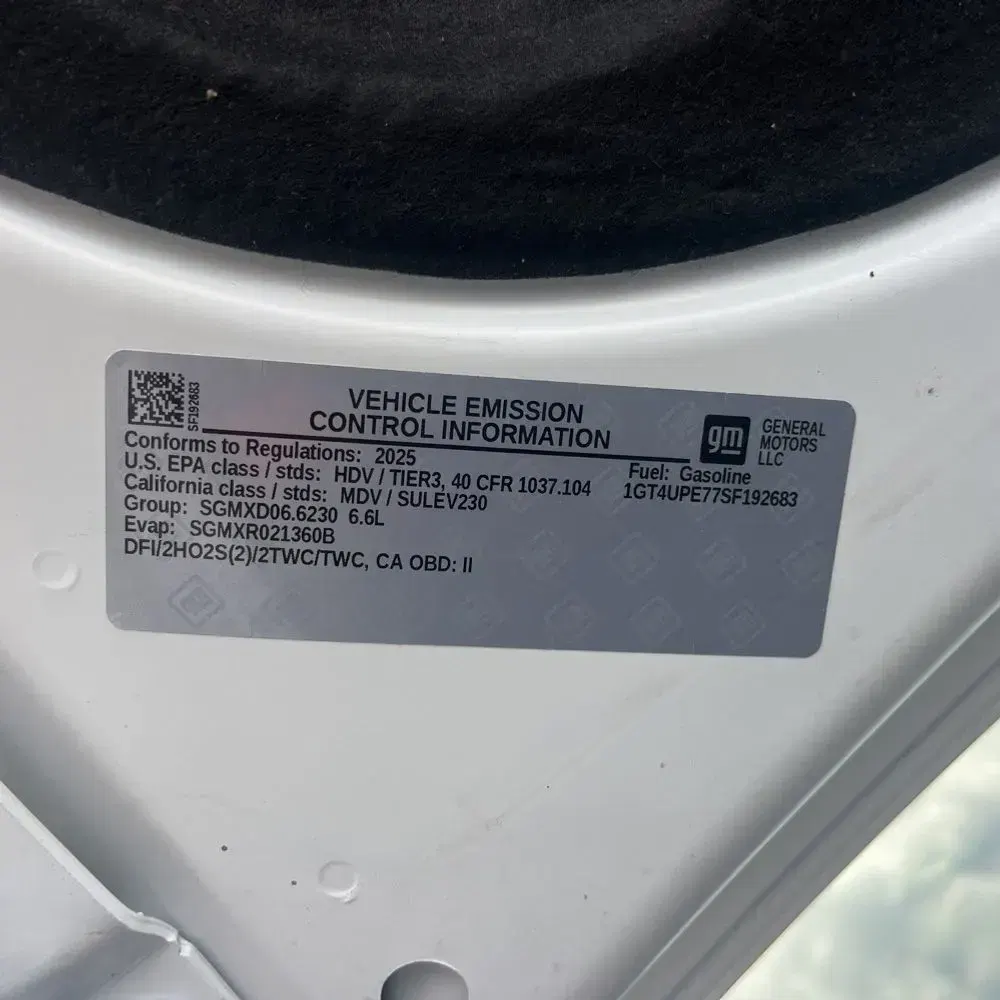 2025 GMC Sierra 2500HD AT4