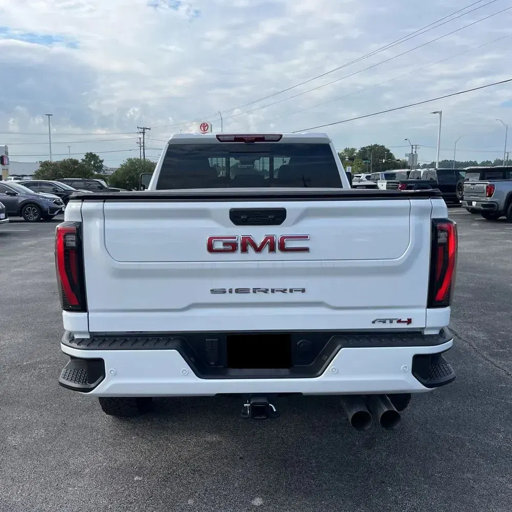 2025 GMC Sierra 2500HD AT4