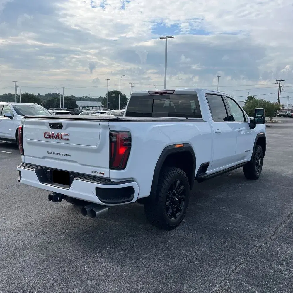 2025 GMC Sierra 2500HD AT4