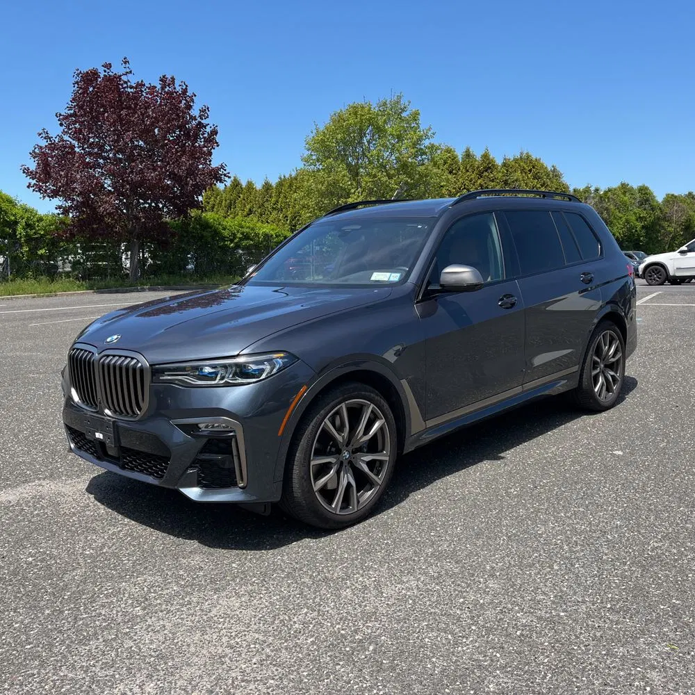 2022 BMW X7 M50i