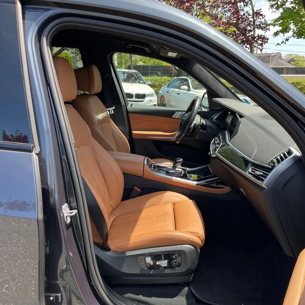 2022 BMW X7 M50i