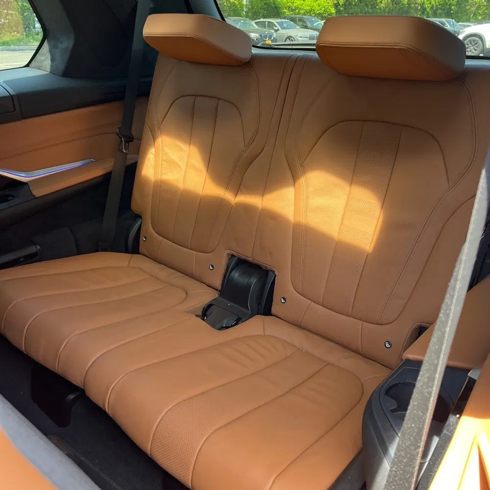 2022 BMW X7 M50i