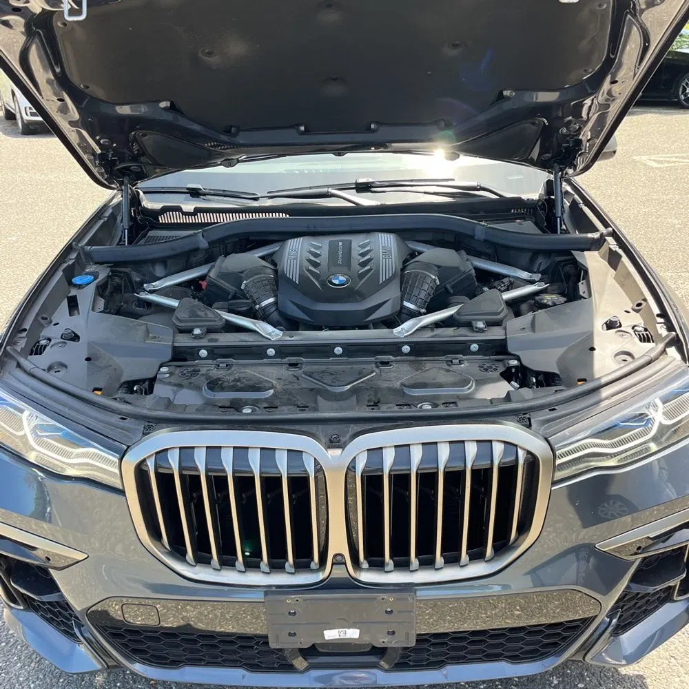 2022 BMW X7 M50i