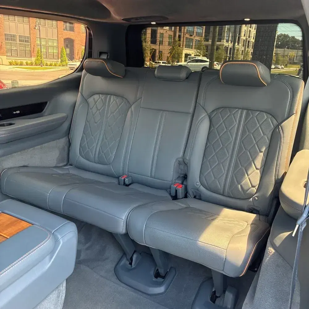 2022 Jeep Grand Wagoneer Series III