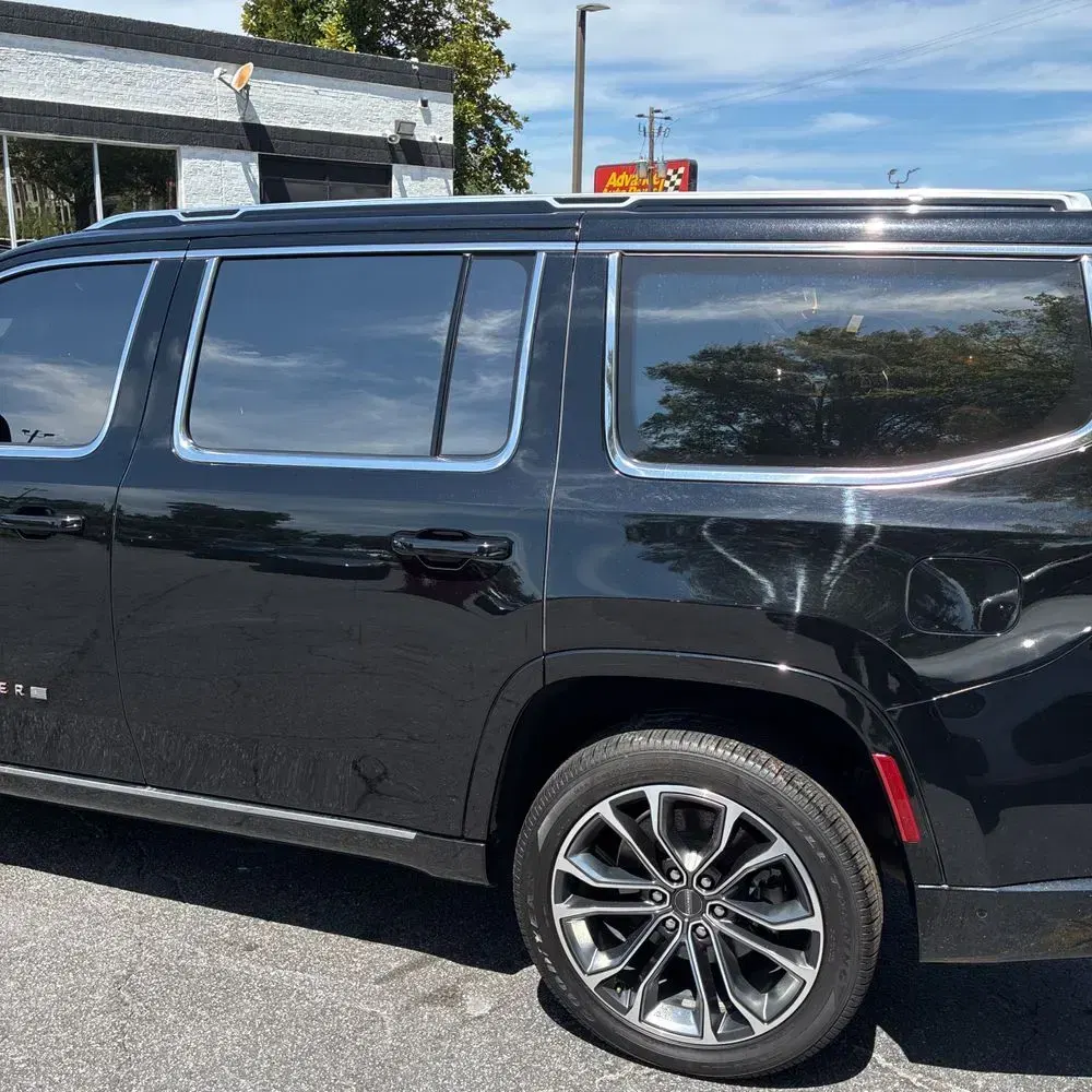 2022 Jeep Grand Wagoneer Series III