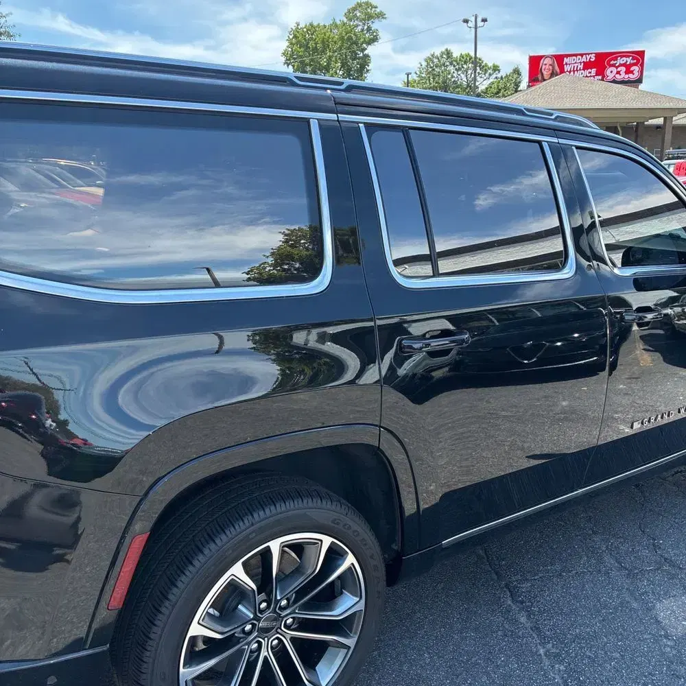 2022 Jeep Grand Wagoneer Series III
