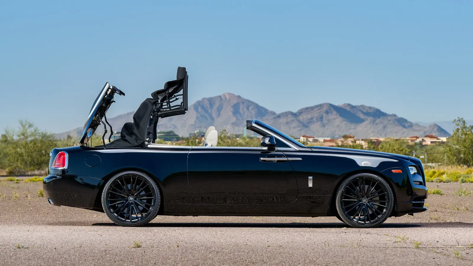 2017 Rolls-Royce Dawn