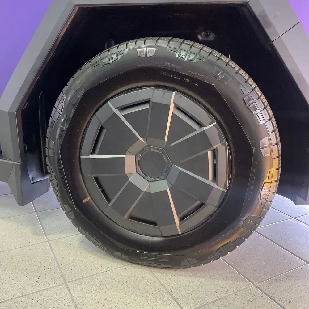 2024 Tesla Cybertruck CyberBeast