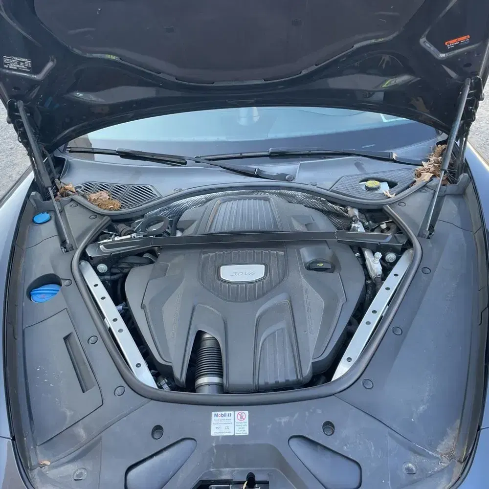 2018 Porsche Panamera 4