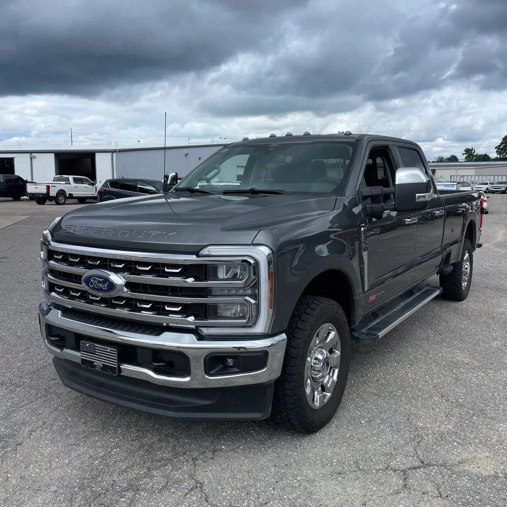 2025 Ford F-350 Super Duty Lariat