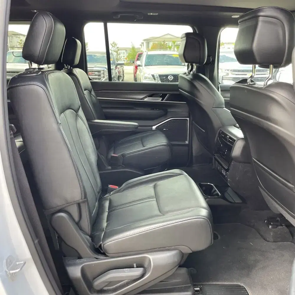 2023 Jeep Wagoneer L Series II