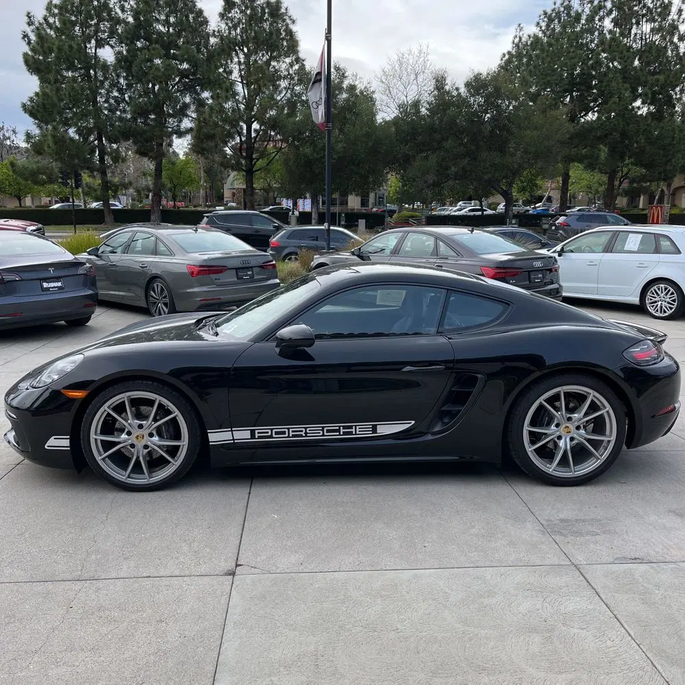 2024 Porsche 718 Cayman Base