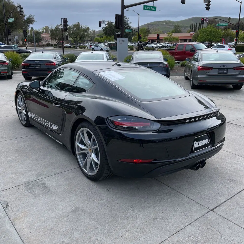 2024 Porsche 718 Cayman Base