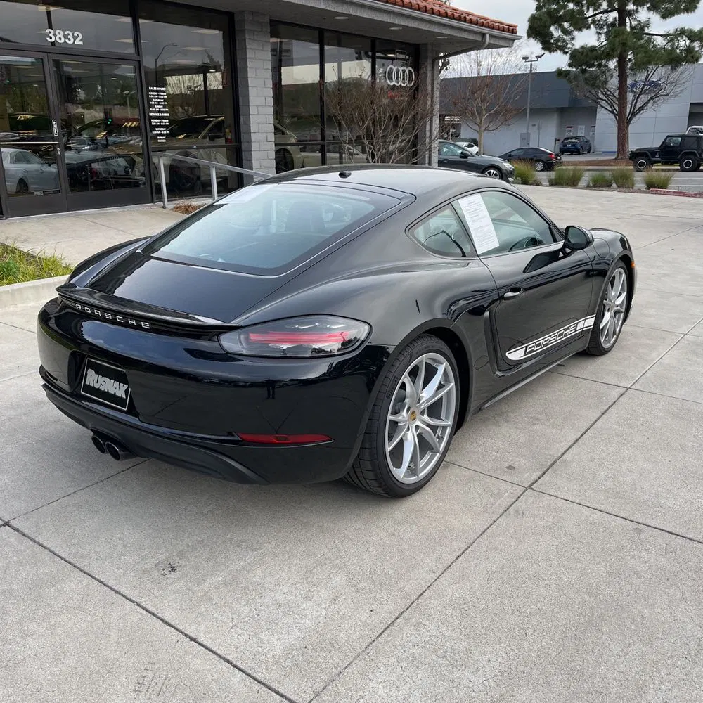 2024 Porsche 718 Cayman Base