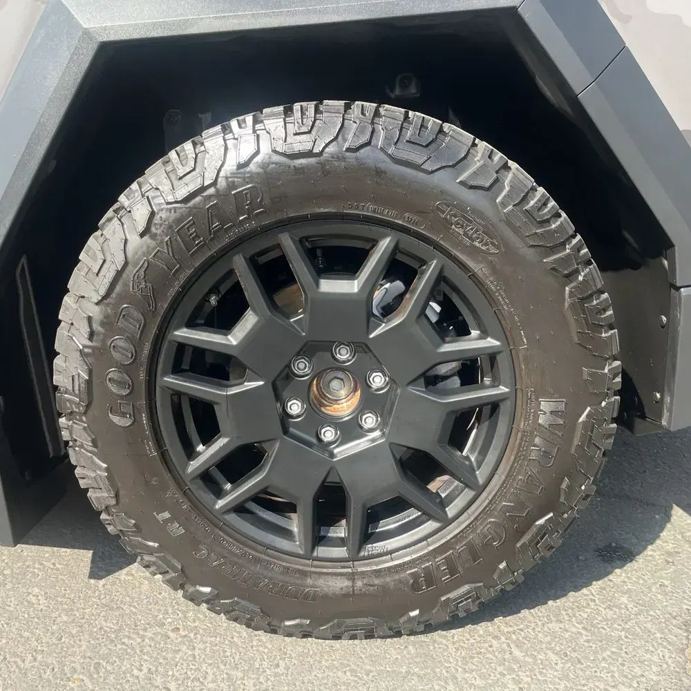 2024 Tesla Cybertruck Base