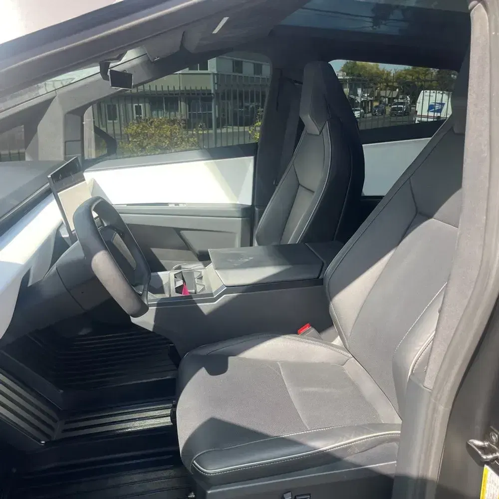 2024 Tesla Cybertruck Base