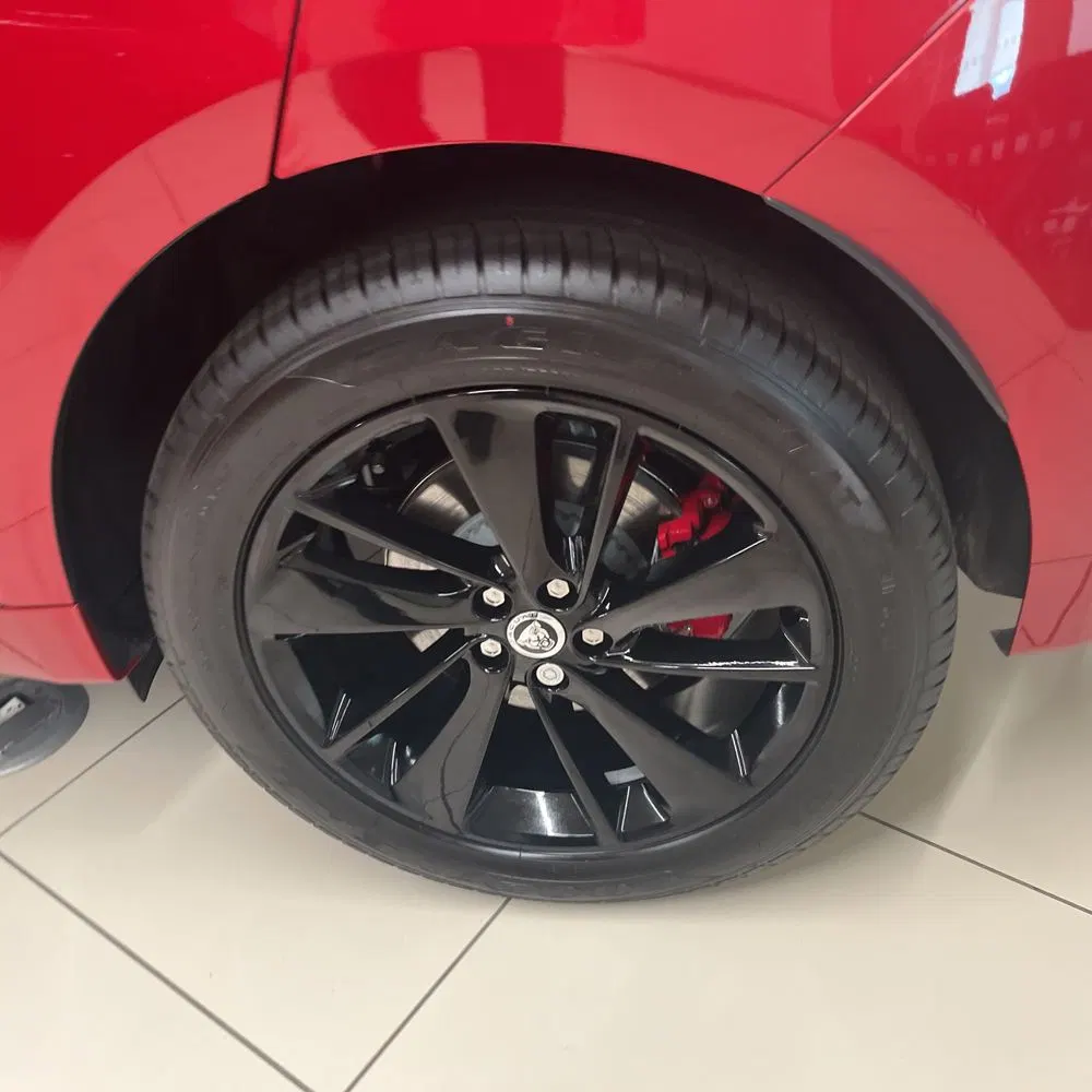 2026 Jaguar F-PACE P400 R-Dynamic S
