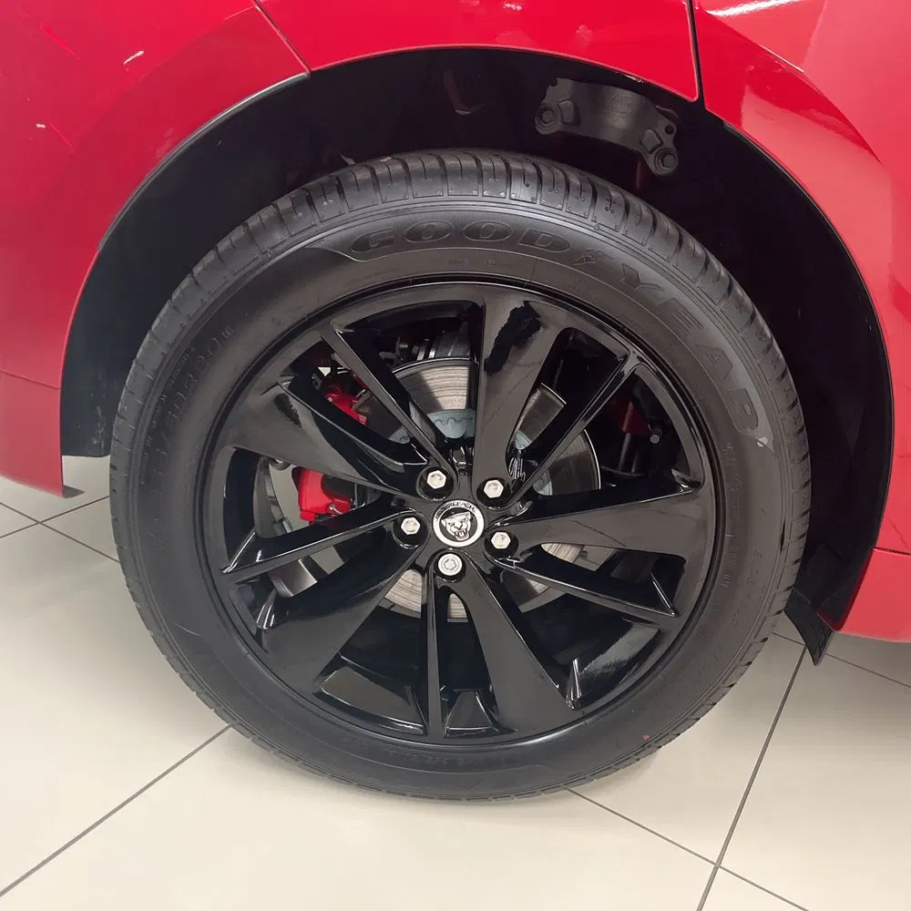 2026 Jaguar F-PACE P400 R-Dynamic S
