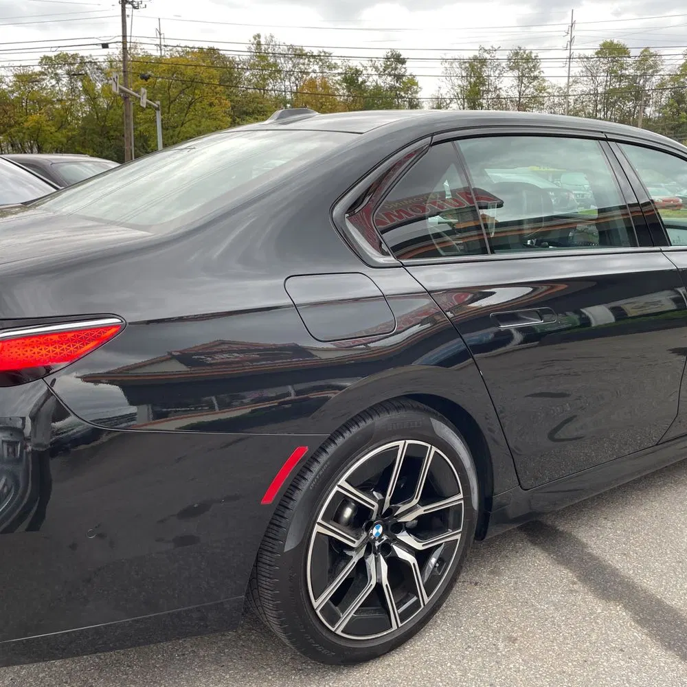 2025 BMW 7-Series 740i xDrive