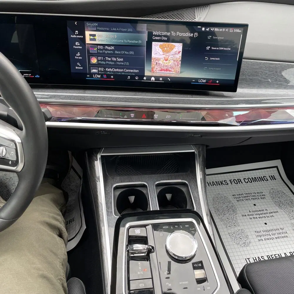 2025 BMW 7-Series 740i xDrive