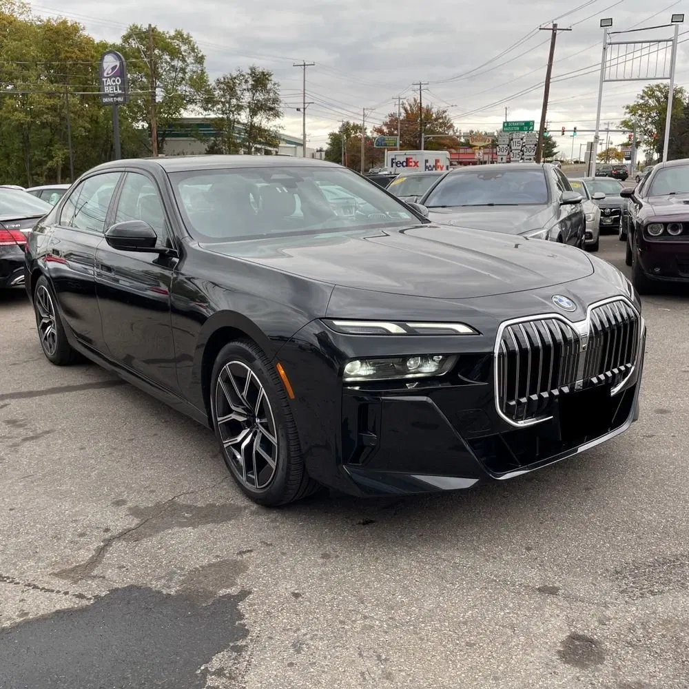 2025 BMW 7-Series 740i xDrive