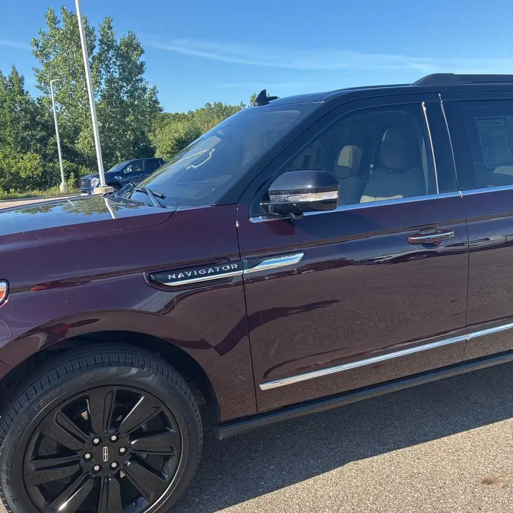 2024 Lincoln Navigator L Black Label
