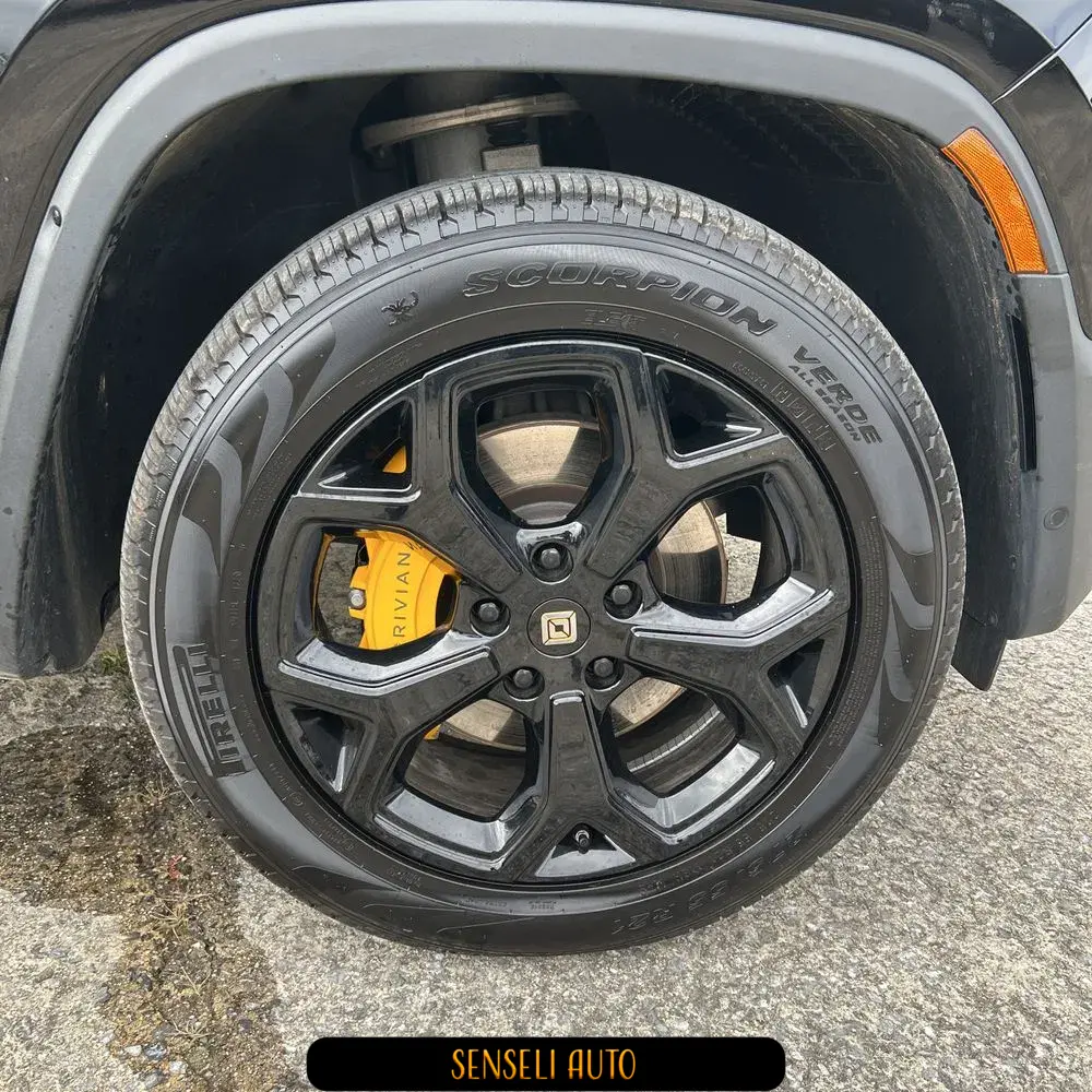 2022 Rivian R1T Adventure